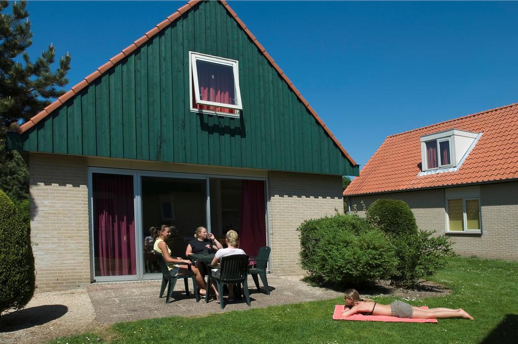 Kustpark Klein Poelland Hotel Renesse Room photo